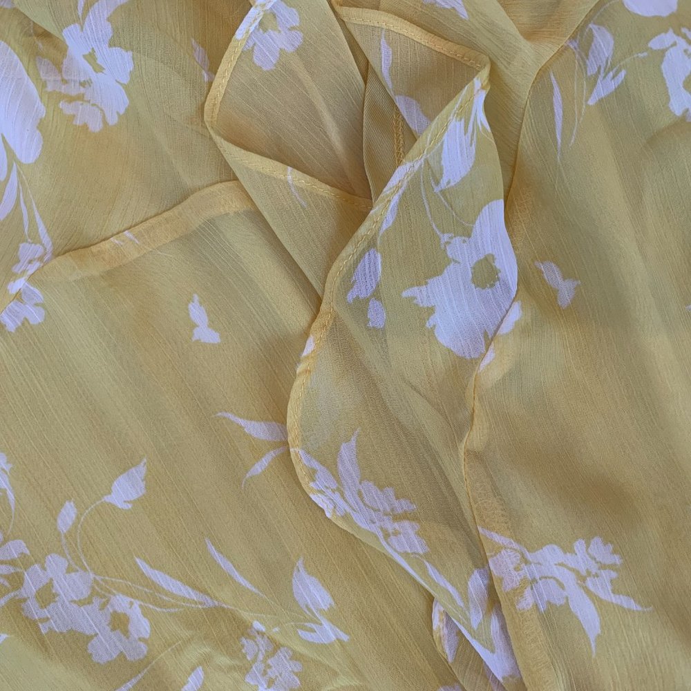 Floral Wrap Dress - Picture 4 of 6